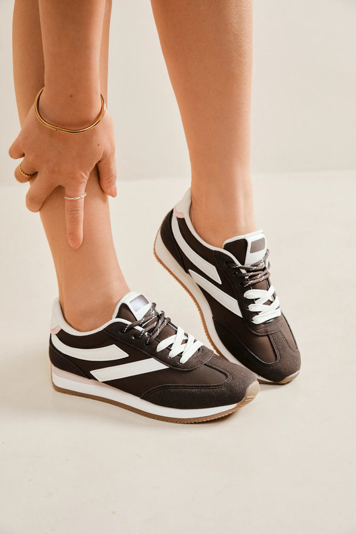 Nina | Zwarte Sneakers