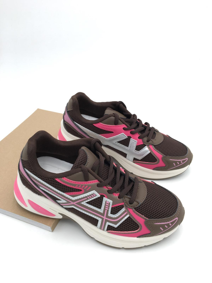 Josien | Bruine Sneakers