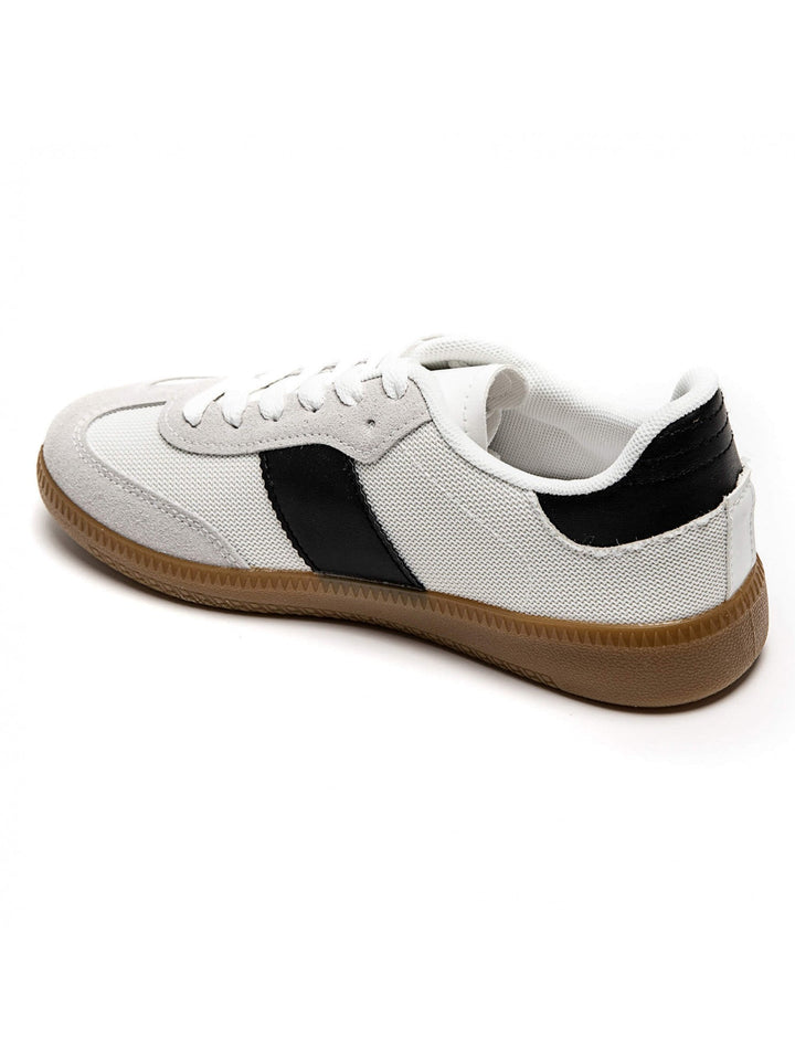 8965 | Witte Sneakers
