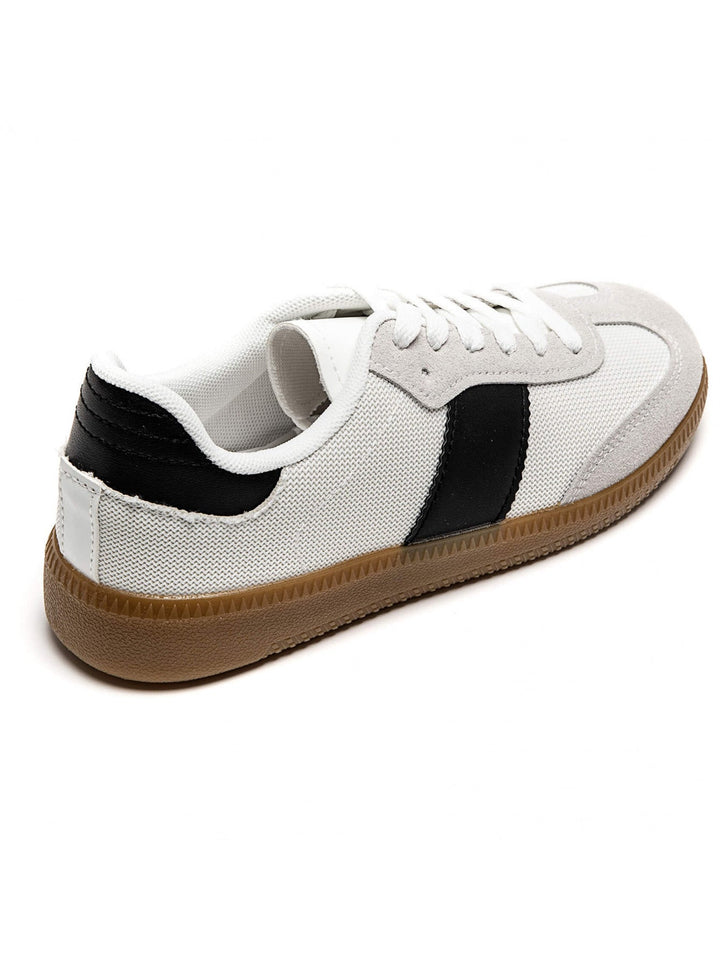 8965 | Witte Sneakers