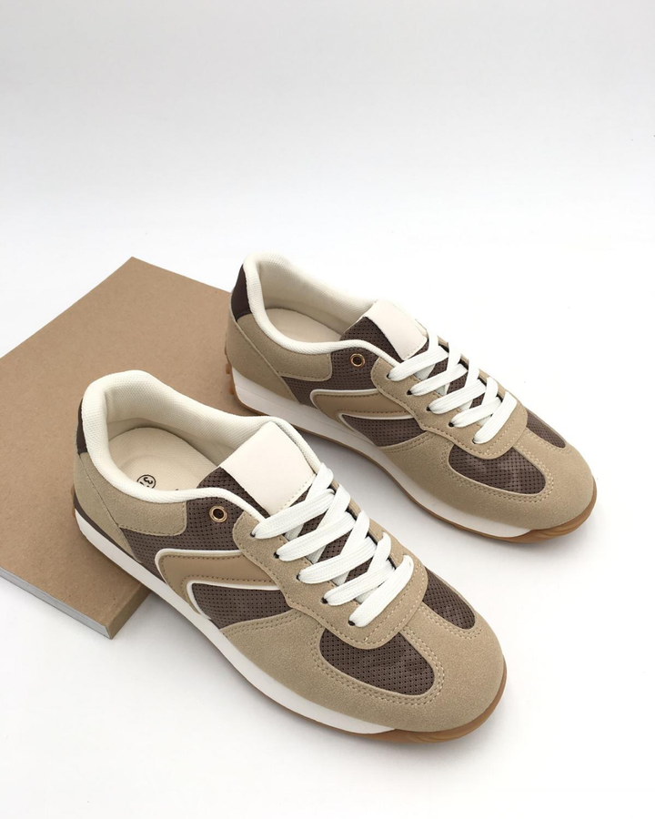 Jilly | Zandkleurige Sneakers
