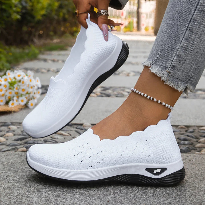 Obláček - Ademend Slip-On Sneakers met Golfpatroon
