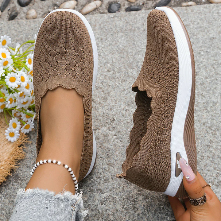 Obláček - Ademend Slip-On Sneakers met Golfpatroon