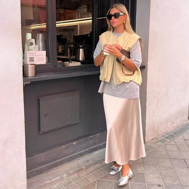 Ivetta - Stylish Elegance Vest