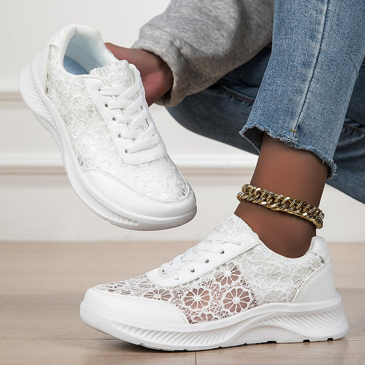 Perla | Sneakers met Bloemenpatroon op Veters