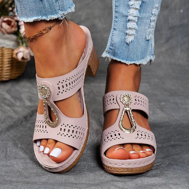 Věra | Elegante sandalen met comfortabele vierkante hak